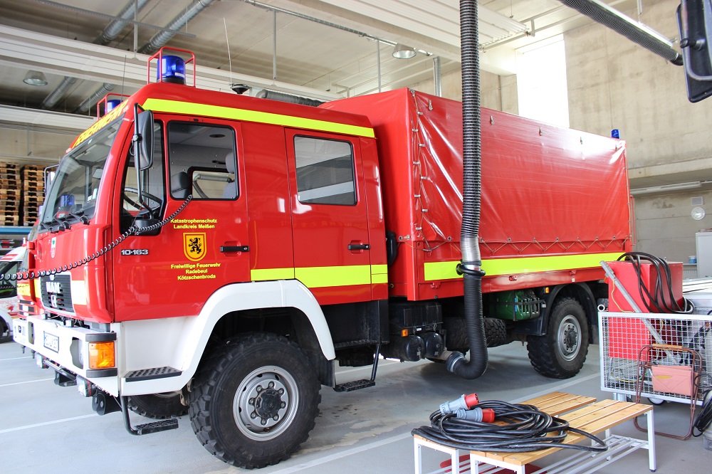 Dekon-LKW P - Kötzschenbroda - Feuerwehrfahrzeug in Radebeul