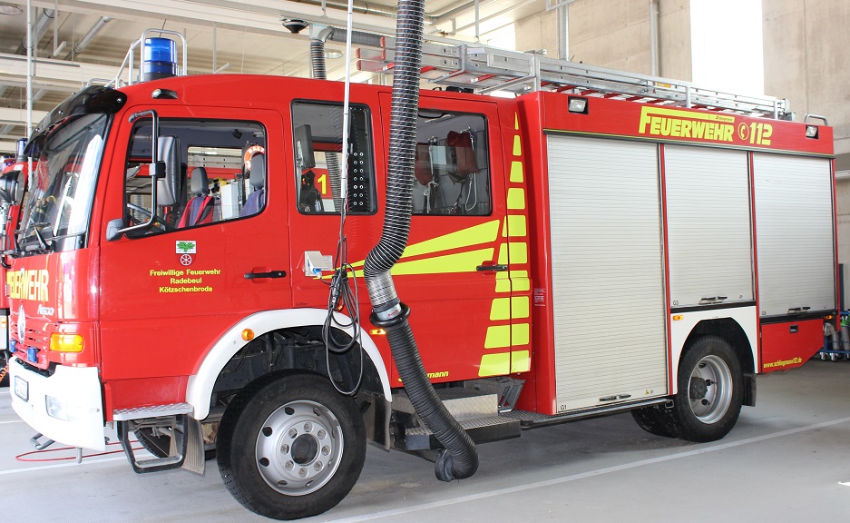 TLF 16/25 - Kötzschenbroda - Feuerwehrfahrzeug in Radebeul
