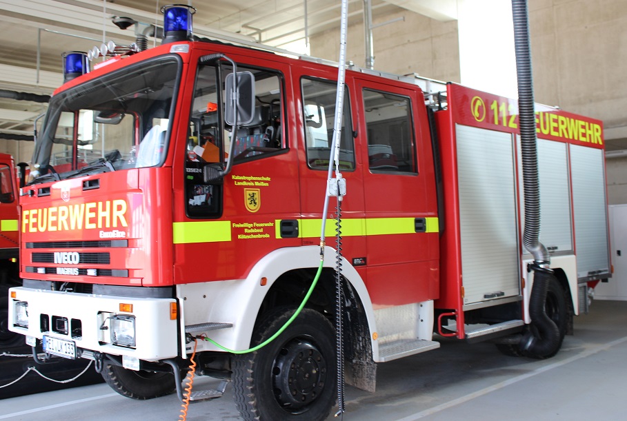 LF 16/12 - Kötzschenbroda - Feuerwehrfahrzeug in Radebeul