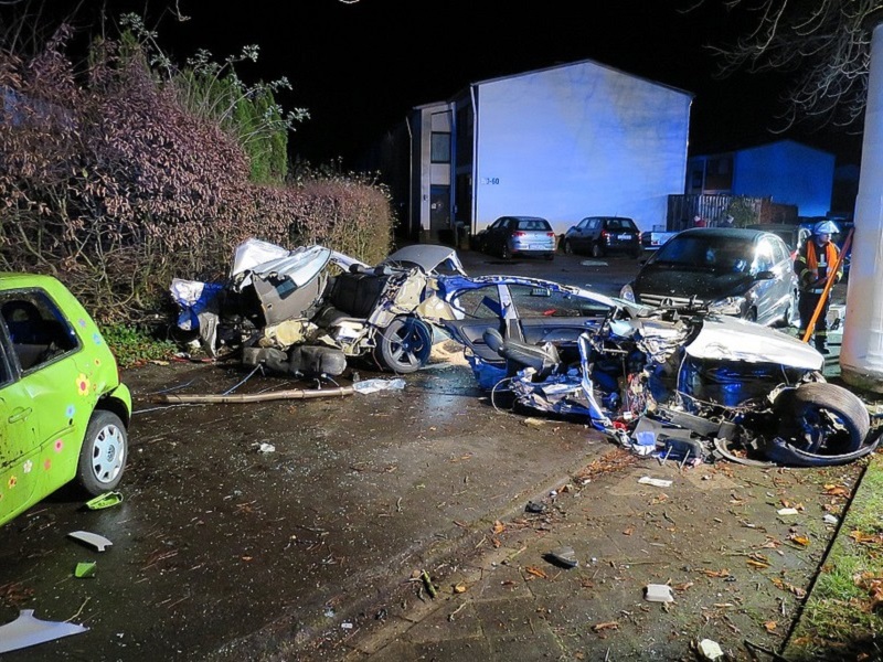 Verkehrsunfall mit Personenschaden - Saarlouis, Kreisstadt - 22.11.2015 - Bild #1