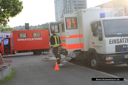Feuerwehr sichert Polizeieinsatz - Suhl - 22.07.2015 - Bild #1