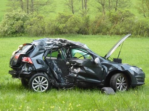 Verkehrsunfall mit eingeklemmter Person - Meiningen - 12.05.2015 - Bild #1