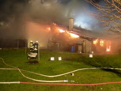 Nachbetrachtung: Großbrand Mehrfamilienhaus - Heidmoor - 08.01.2015 - Bild #1