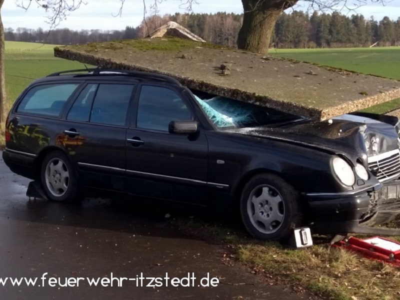 Verkehrsunfall B432 - Itzstedt - 09.01.2016 - Bild #1