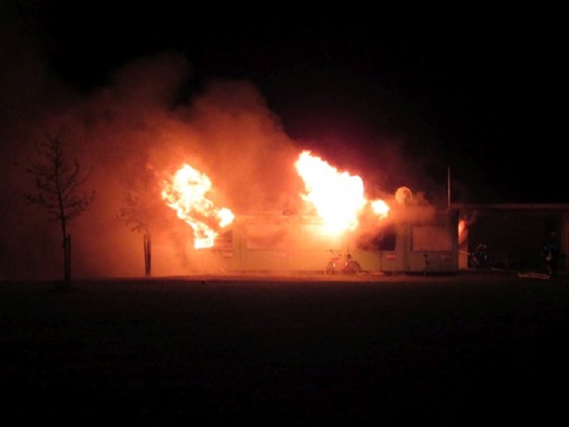 Brand Flüchtlingsunterkunft - Fredenbeck - 20.11.2015 - Bild #1