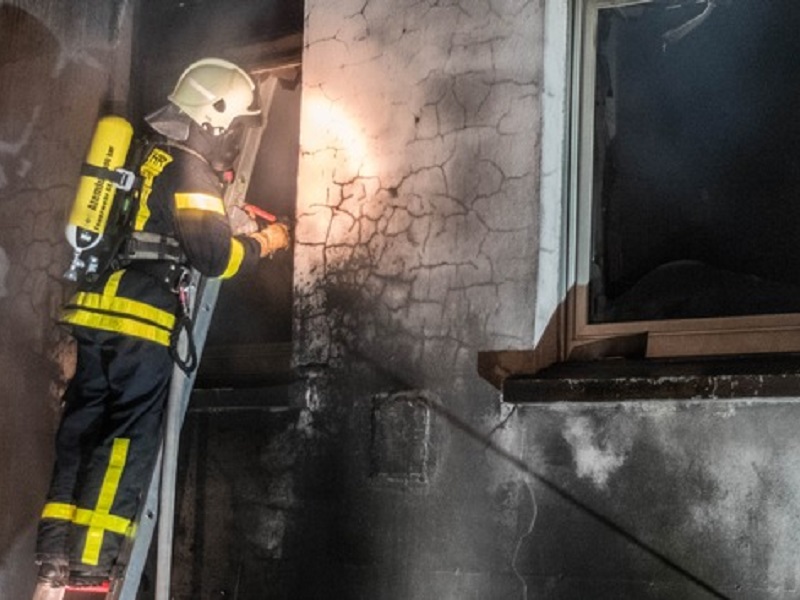 Brand Wohnhaus Neustadt - Gelsenkirchen - 21.11.2015 - Bild #1 Brand Wohnhaus Neustadt - Gelsenkirchen - 21.11.2015 - Bild #1