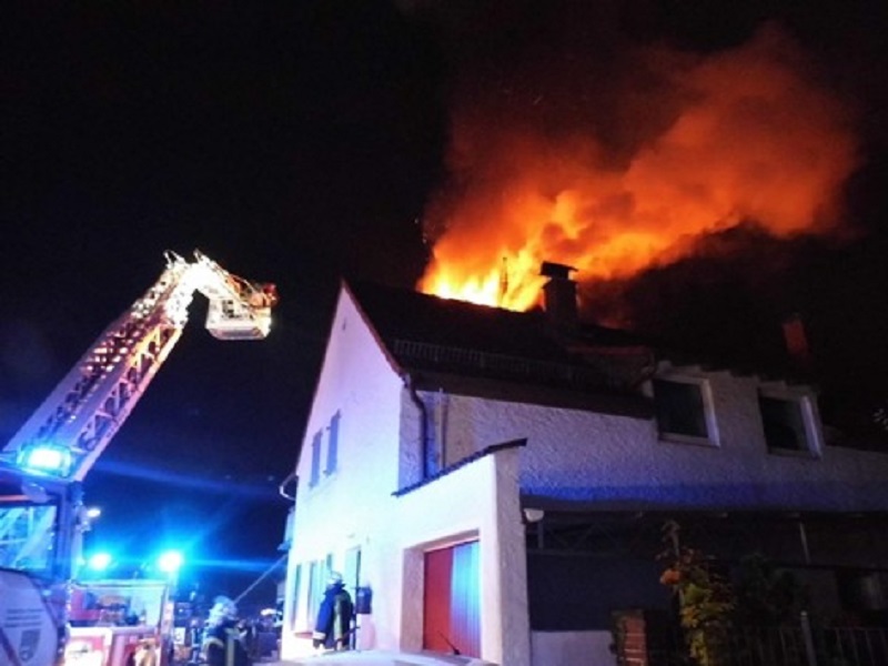 Brand Mehrfamilienhaus  - Ramstein-Miesenbach - 23.10.2015 - Bild #1