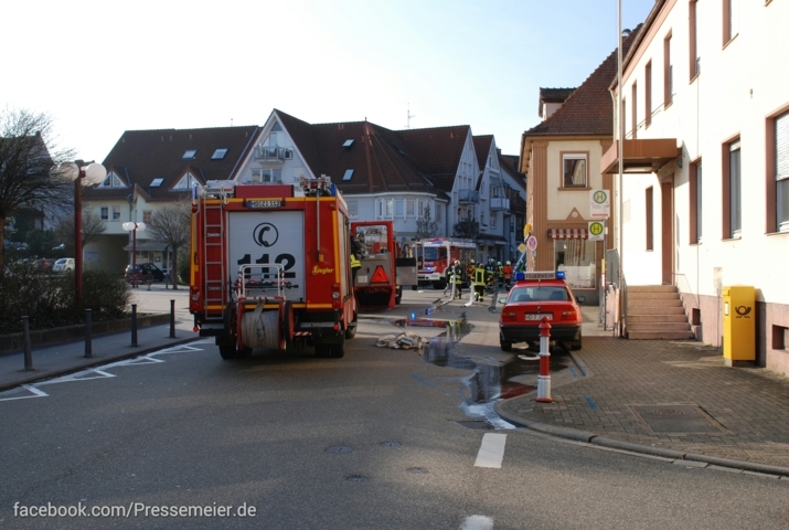 Brand eines Dachstuhls - Sandhausen - 06.02.2015 - Bild #9