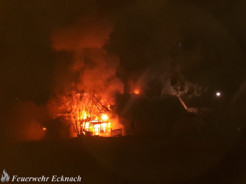 Großbrand Wohnhaus Klingen - Aichach, St - 15.12.2015 - Bild #1 Großbrand Wohnhaus Klingen - Aichach, St - 15.12.2015 - Bild #1