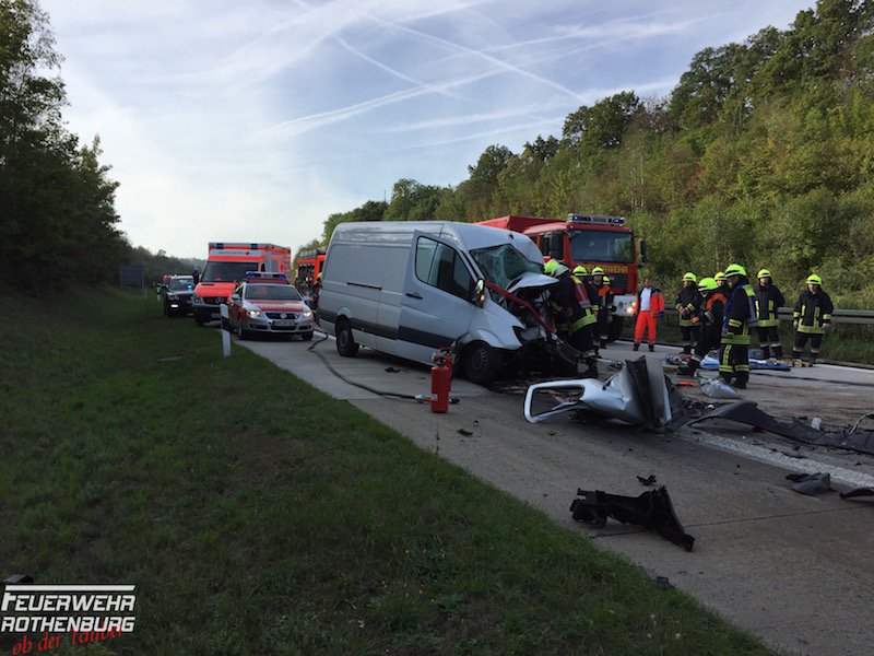 Verkehrsunfall - Rothenburg ob der Tauber, GKSt - 25.09.2015 - Bild #1